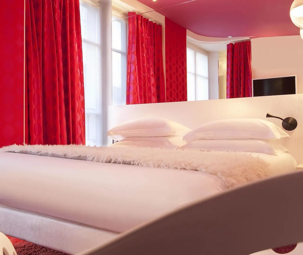 Georgette & Restaurant 4*