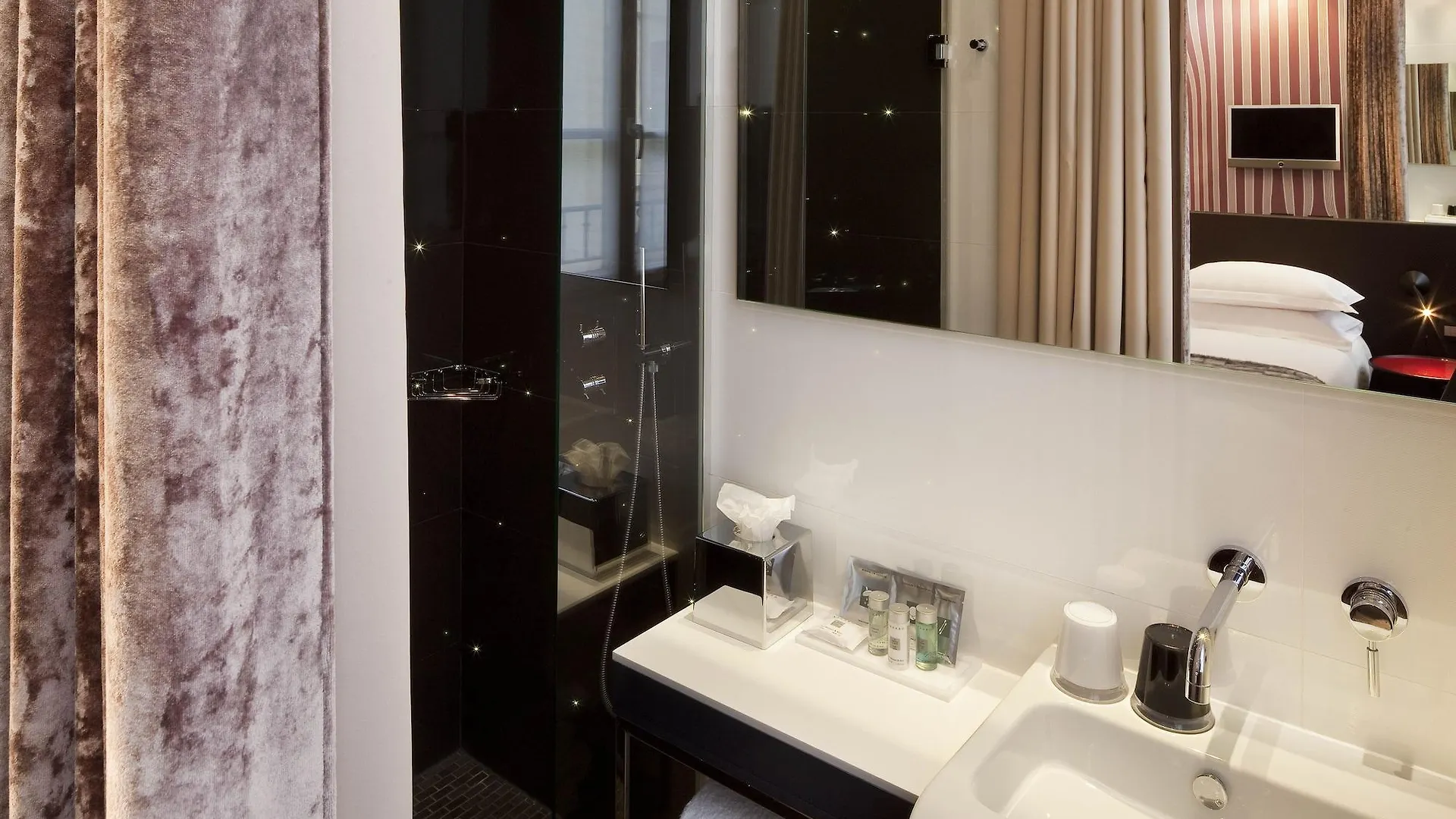 Georgette & Restaurant Hotel